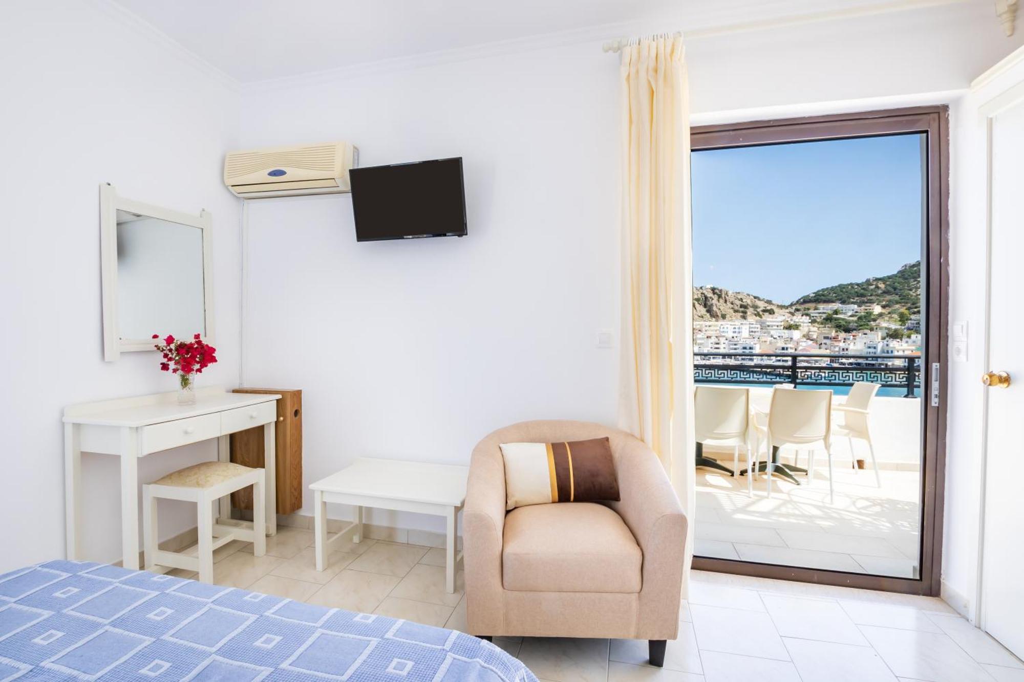 P I G A D I A B A Y Aparthotel Kárpathos Eksteriør bilde
